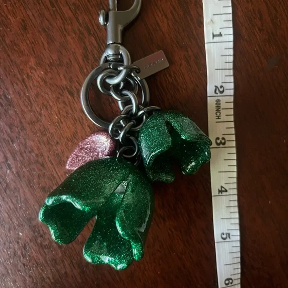 Coach green glitter resin tea rose keychain - Picture 2 of 4